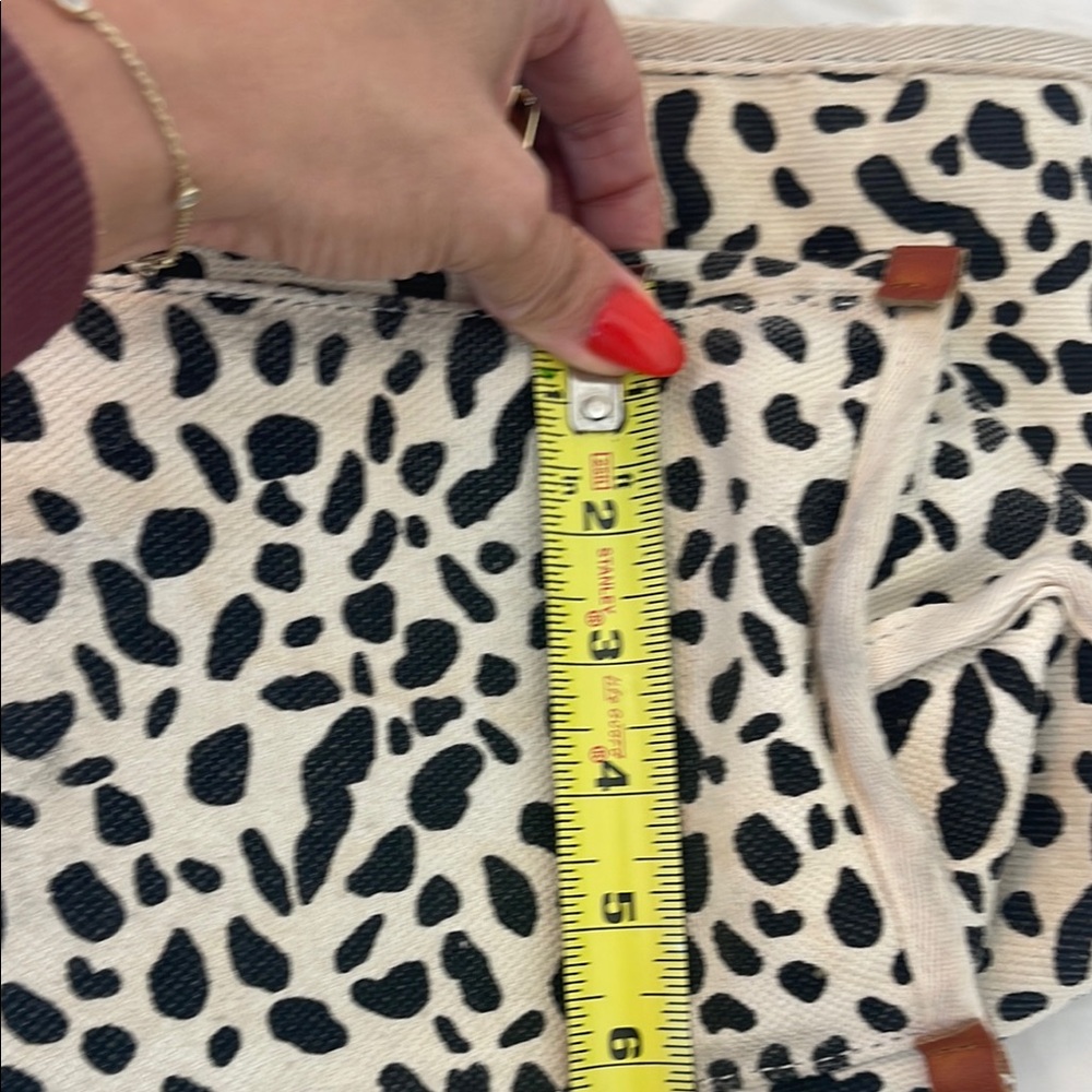 Anthropologie/Urban outfitters  Leopard Print canvas Tote Bag with Tan Straps - Picture 16 of 17